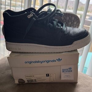 Adidas Forum Mid DB Sneakers - Green and White